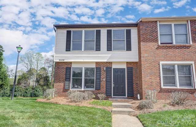 9408 Lexington Cir photos photos