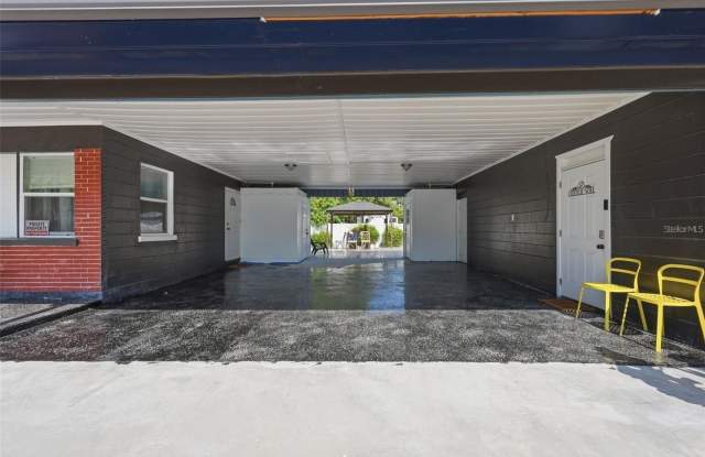 10107 N ASTER Avenue Gallery 2