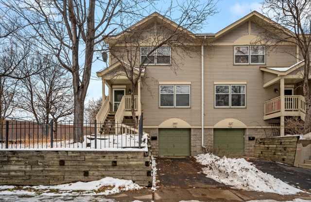 Spacious 3BR 2Bath Townhome in the desirable Seward Neighborhood! photos photos