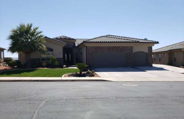 Pet friendly 6 bedroom 5 bathroom home! photos photos