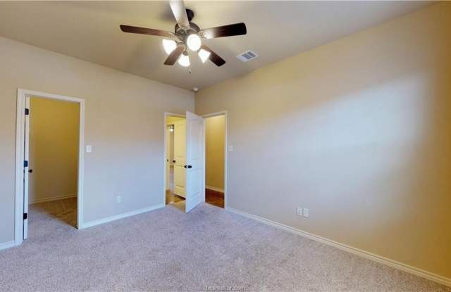 104 Armored photos photos