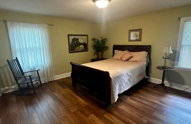 Welcome Home to 4316 Brookwood Rd, Charlotte, NC 28215 Gallery 4