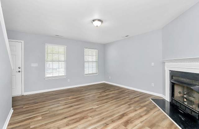 1223 Pinehaven Court Gallery 2