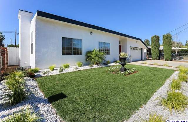 7461 Minstrel Avenue Gallery 4