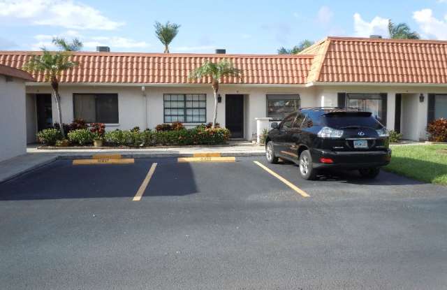 19029 US 19 N. 28D photos photos