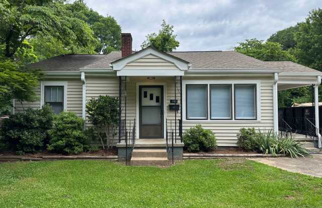 Five Bedroom Home Near UGA Gallery 1