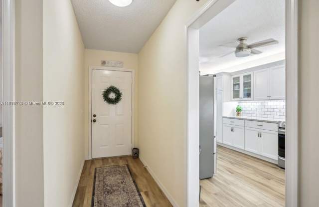 1600 SE Saint Lucie Blvd photos photos