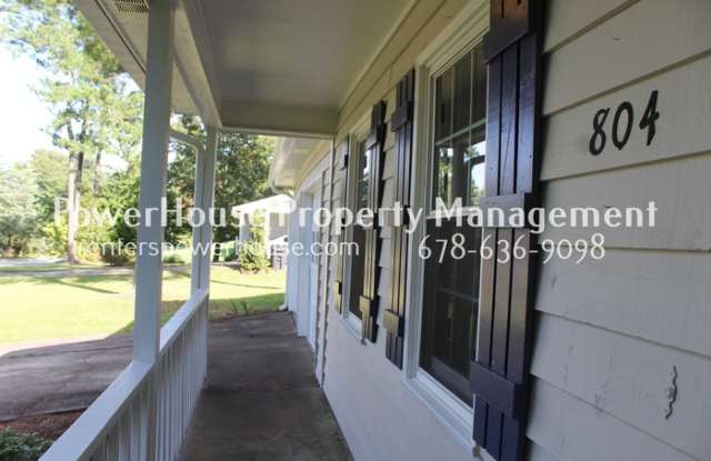 804 Marthas Drive Gallery 2