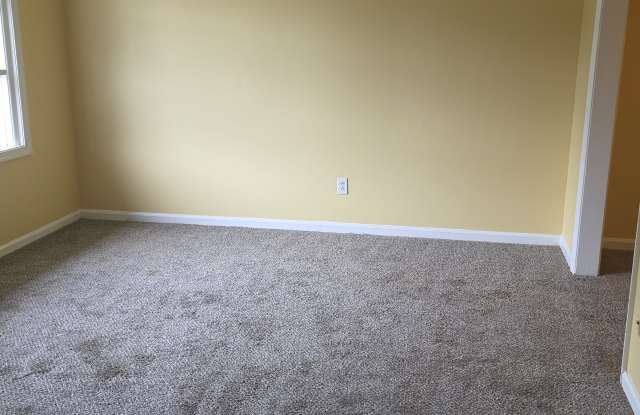 4610 Nickerson Ct Gallery 4