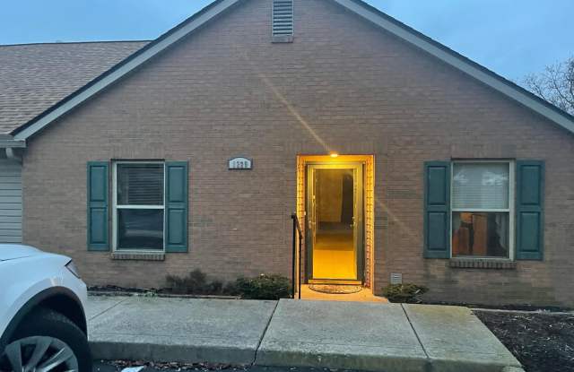 1229 Rivercrest Drive S unit: D photos photos 1229 Rivercrest Drive S unit: D photos photos