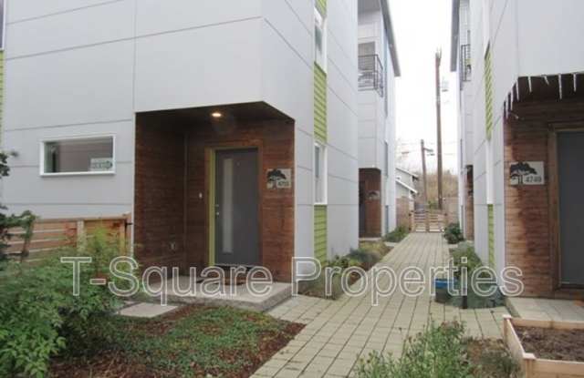 4755 Delridge Way SW Gallery 2