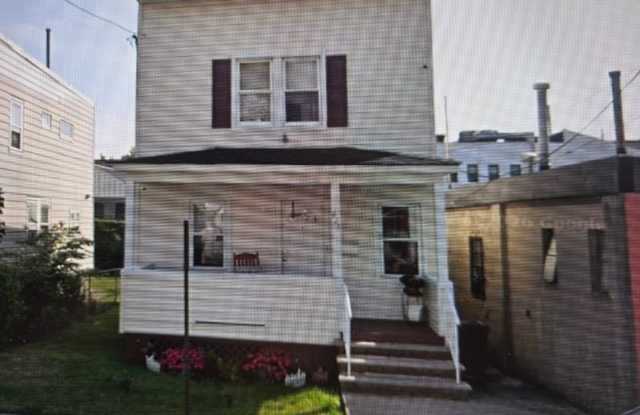 426 Tompkins St photos photos