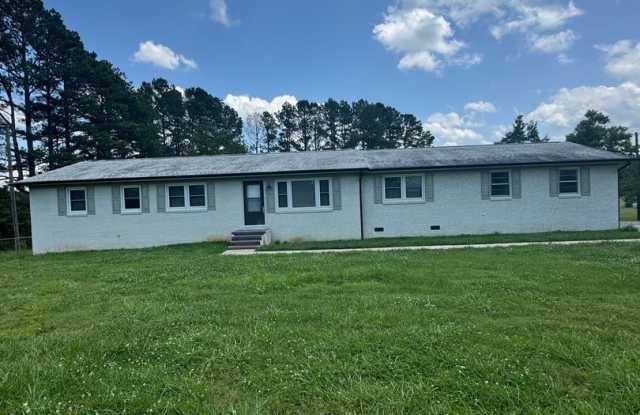 $250 Off First Full Month! 3 Bedroom 2 Bath Home on Over 2 Acres photos photos