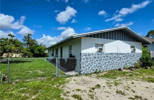 5626 6th Avenue photos photos