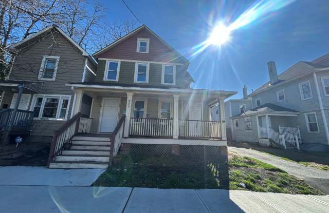 Beautiful 3 Bedroom 1 Bathroom Single Family House for Rent in Asbury Park! photos photos