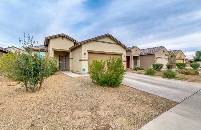 8457 N 61st Ln photos photos