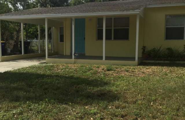 Annual 3BR 2BA close to shopping, restaurants, beaches, and more photos photos