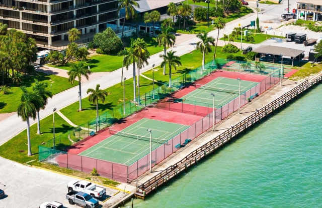 7600 BAYSHORE Drive Gallery 4