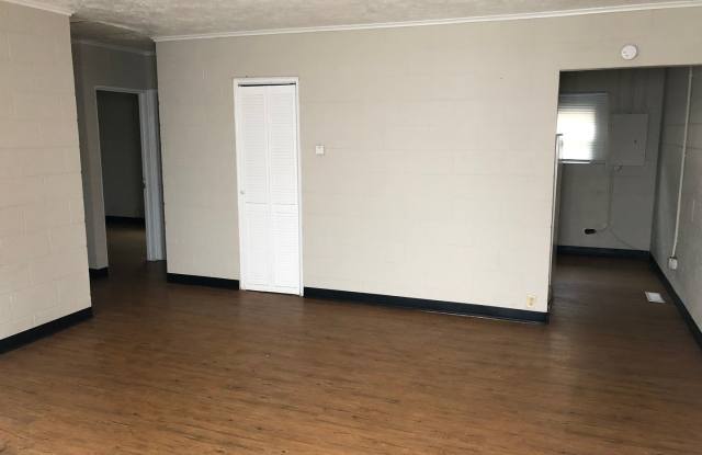 Spacious 2BR Apartment on Westside Gallery 4