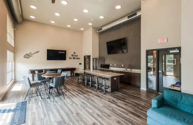 Lakeside Flats Gallery 2