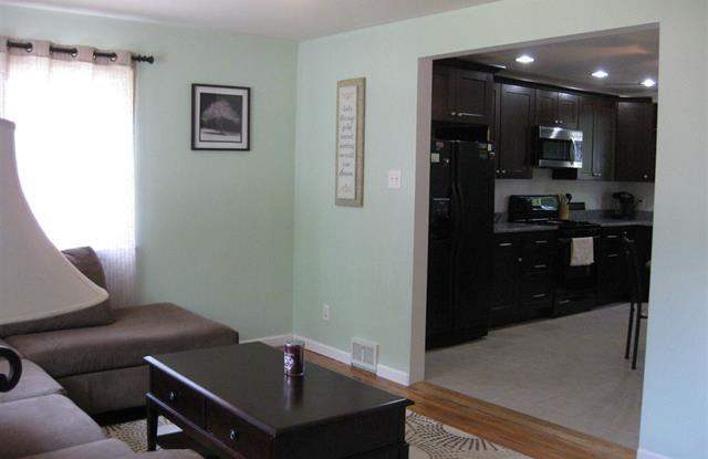 150 Bayview Dr Gallery 4