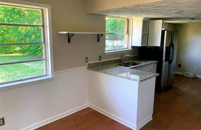 2924 Amber Lane Gallery 2