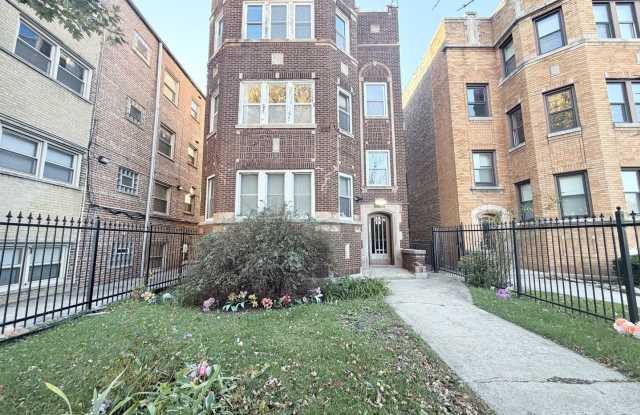 7840 S Jeffery Boulevard Gallery 1