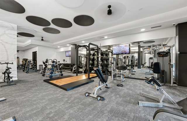 610 West Gallery 3