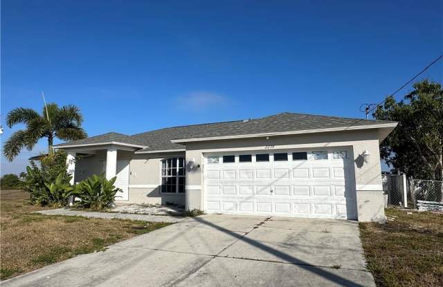 2239 Northwest 1st Street photos photos