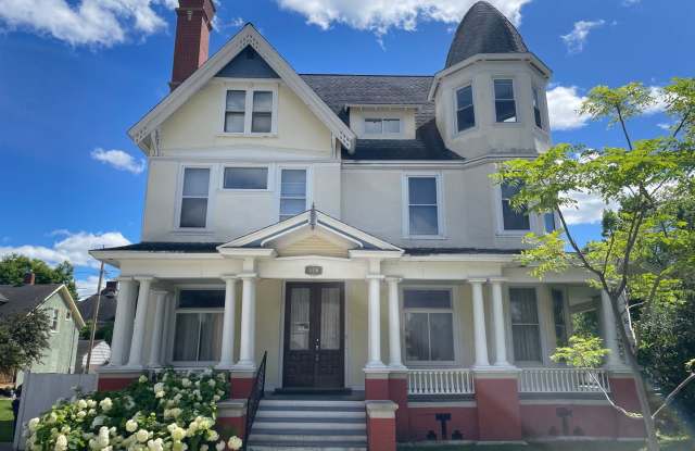 603 Grant Street Gallery 1