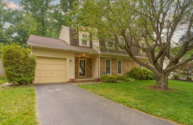 This 3 Bed 2.5 Bath Burke, VA Townhome is a Must See! photos photos
