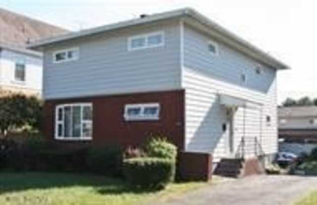 726 Western Avenue photos photos