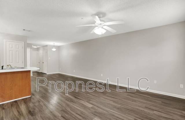 798 Barrington Woods Cv Gallery 3