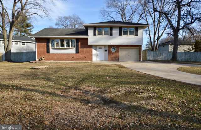 315 CHELTEN Parkway photos photos