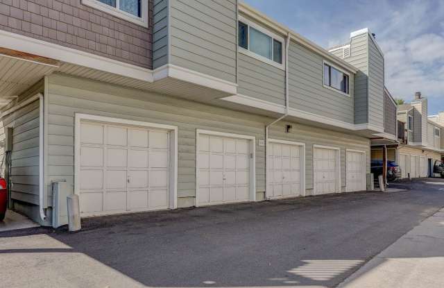 3bd 2.5 bath Townhome for Rent, also on market for sale - 6890 East Mississippi Avenue, Denver, CO 80224