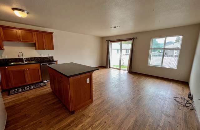 297 Sowell Drive - A Gallery 3