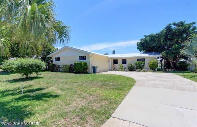 331 Carmine Drive photos photos