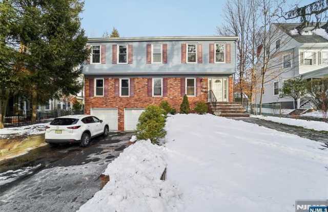 215 Woodside Avenue 2 photos photos