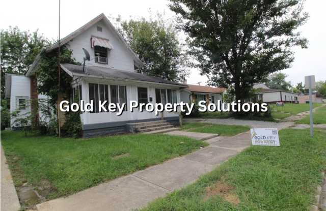 3 BR 1 BA House with Fenced Yard and Garage SECTION 8 APPROVED Gallery 1