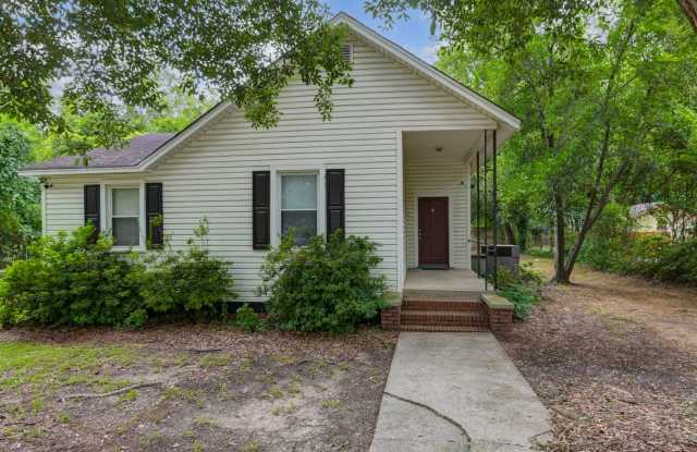 Charming 3-Bed Home in Olympia – Steps from USC! photos photos