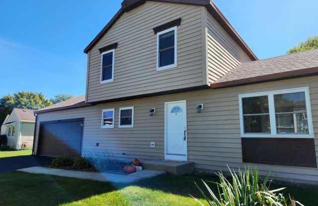 1440 CARLETON Avenue Gallery 1
