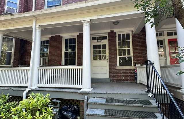 Serene Splendor in Mt. Pleasant: Stylish 1BR, 1BA Haven photos photos