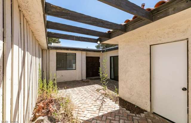 3452 Pino Circle Gallery 3