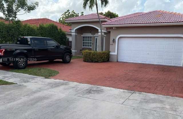 14461 SW 180th Ter photos photos