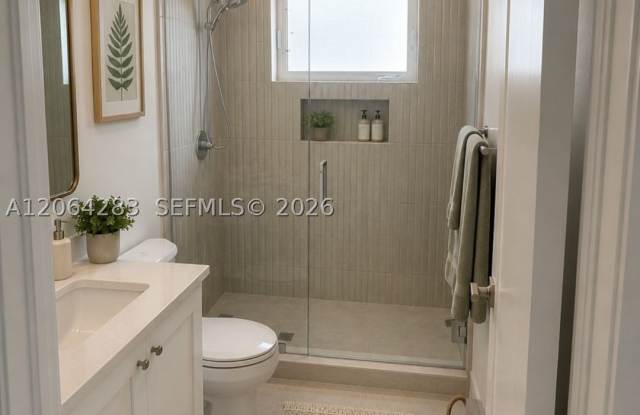 7025 SW 71st Ct Gallery 4