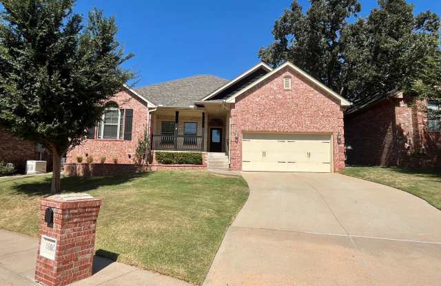 3 Bed, 2 Bath In Quiet Edmond Community - 3605 Oakridge Circle, Edmond, OK 73034