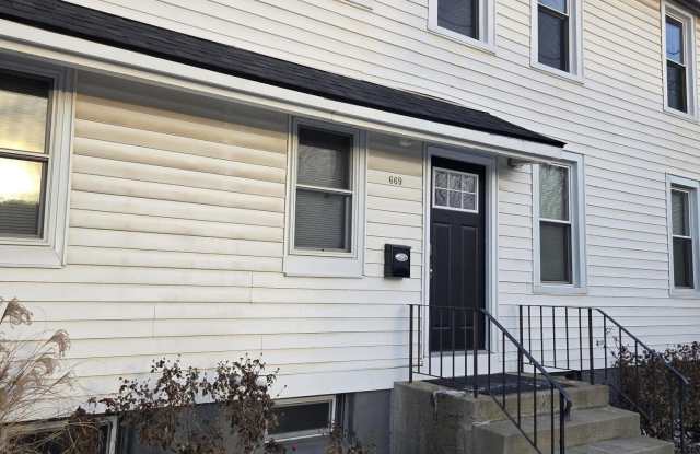 669 Pawling Avenue unit: #3 photos photos