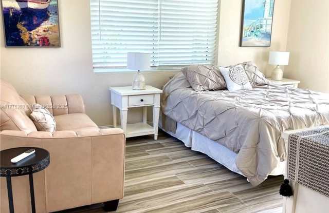 326 Roosevelt St photos photos