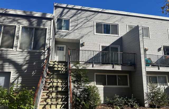 Bedford Hills Condo Beauty - 208 Harris Road, Bedford Hills, NY 10507