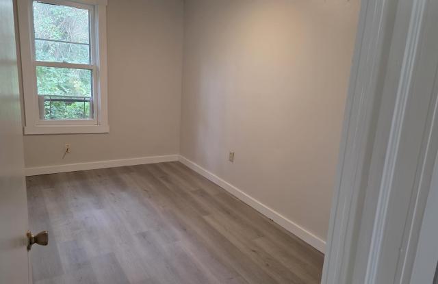 1603 W Arlington Road Gallery 3
